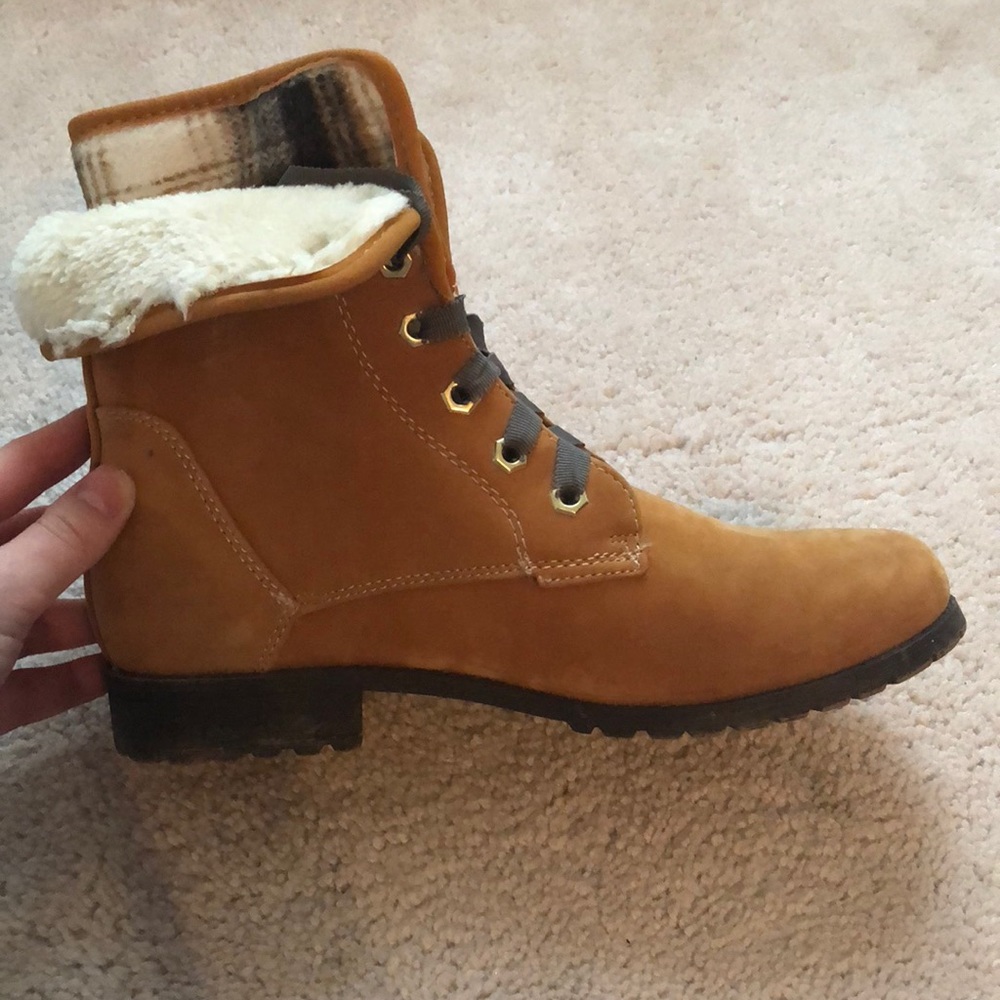 Tan boots!